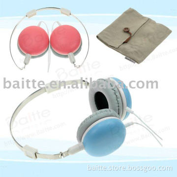 Portable stereo headphones